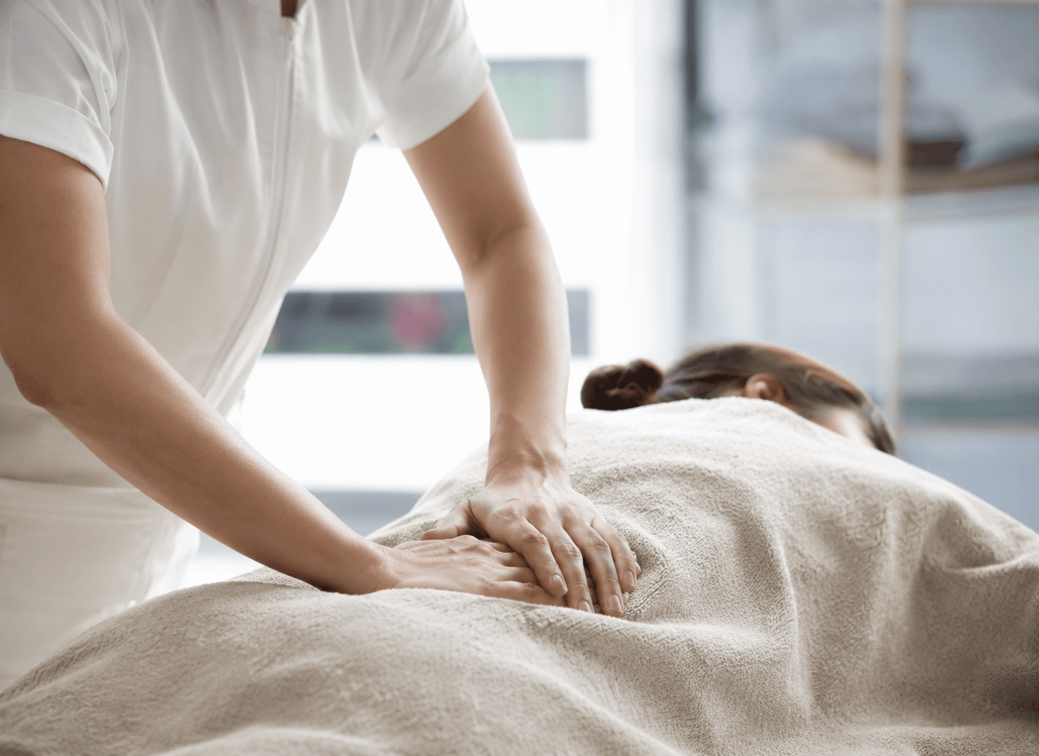 Body Massage treatment at Calmlly Jaipur